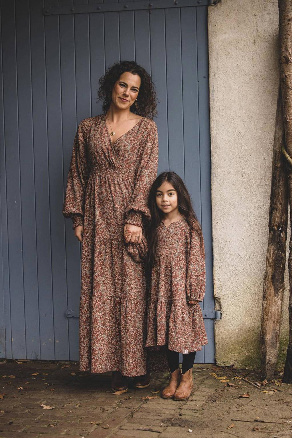 Robe fluide à fleurs sauvages